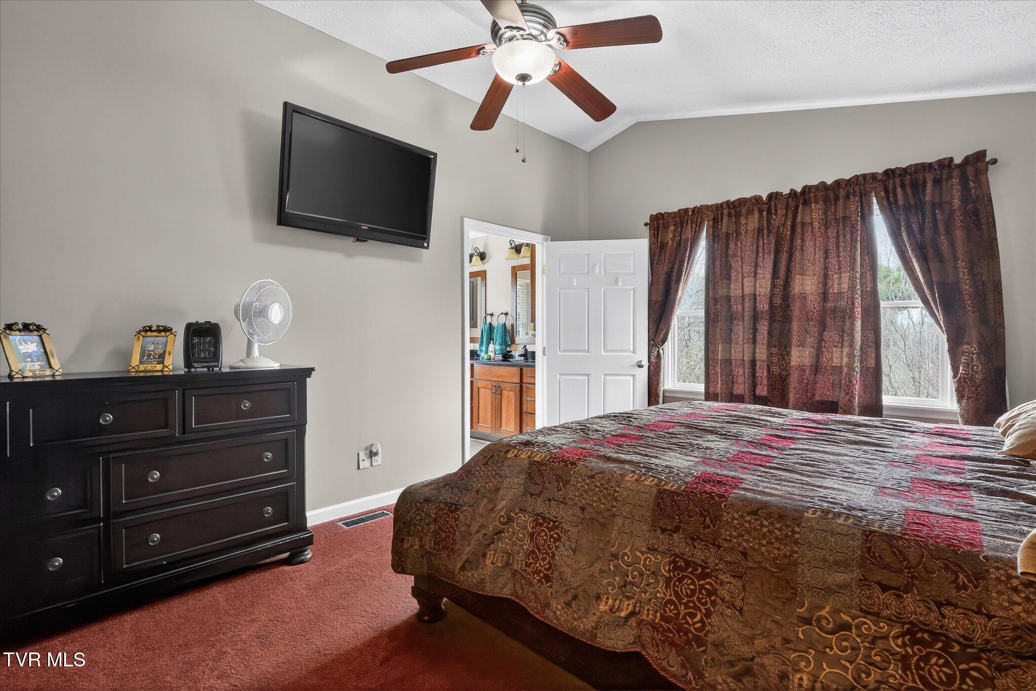 300 Poplar Grove Road Kingsport, TN 37664 - Photo 14 of 34 15-300-Poplar-Grove-Rd-Windowstill