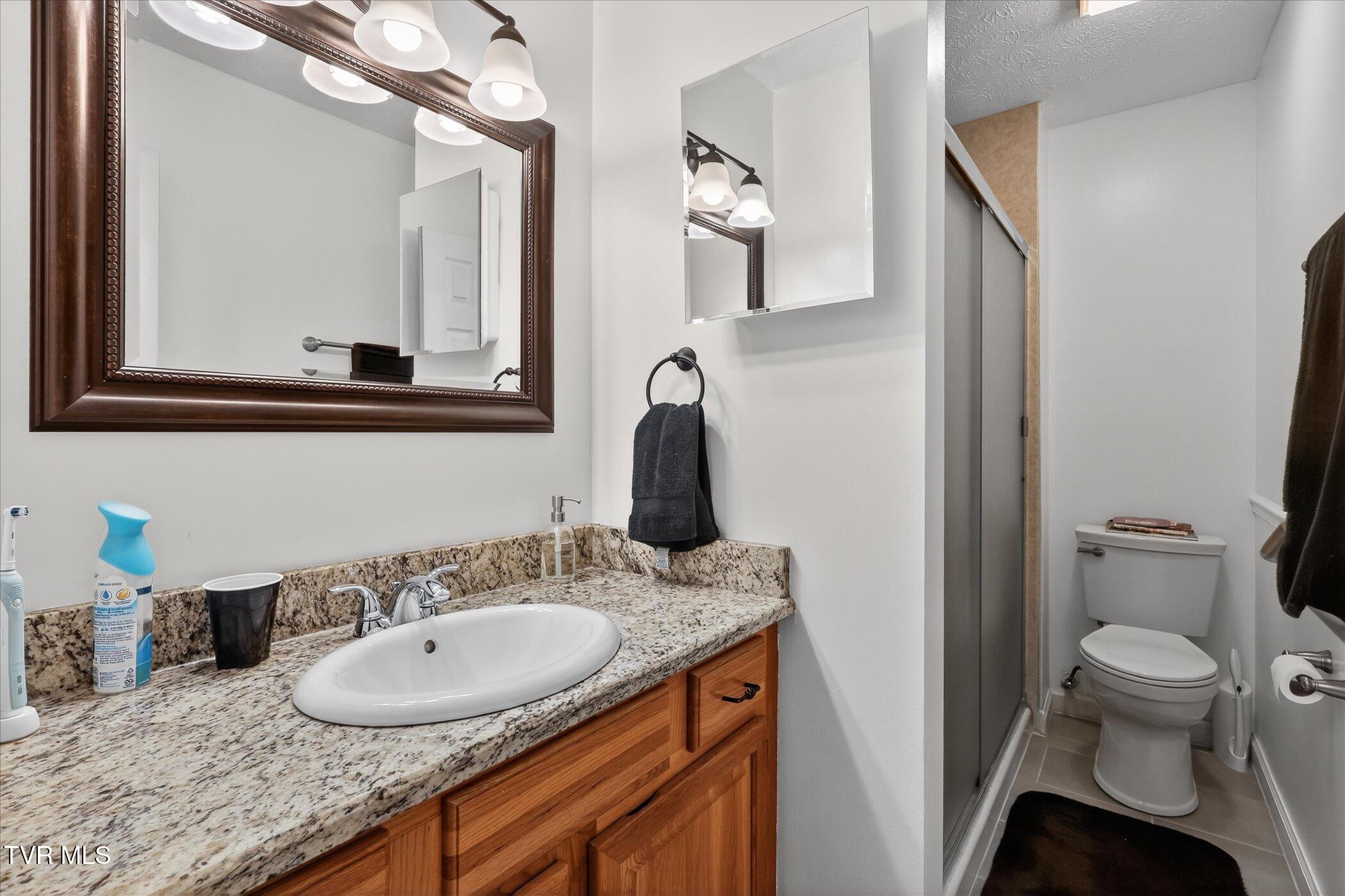 300 Poplar Grove Road Kingsport, TN 37664 - Photo 20 of 34 19-300-Poplar-Grove-Rd-Windowstill