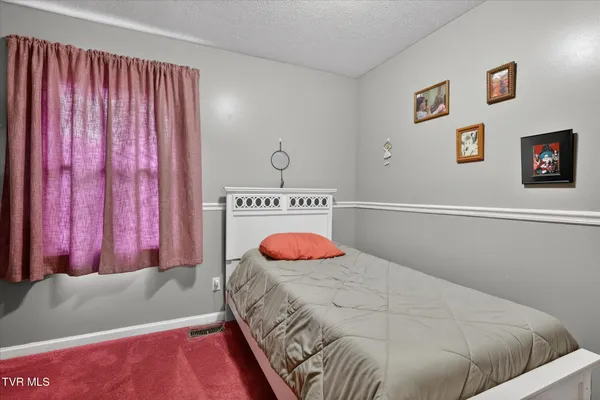 $420,000 | 300 Poplar Grove Road, Kingsport, TN 37664
