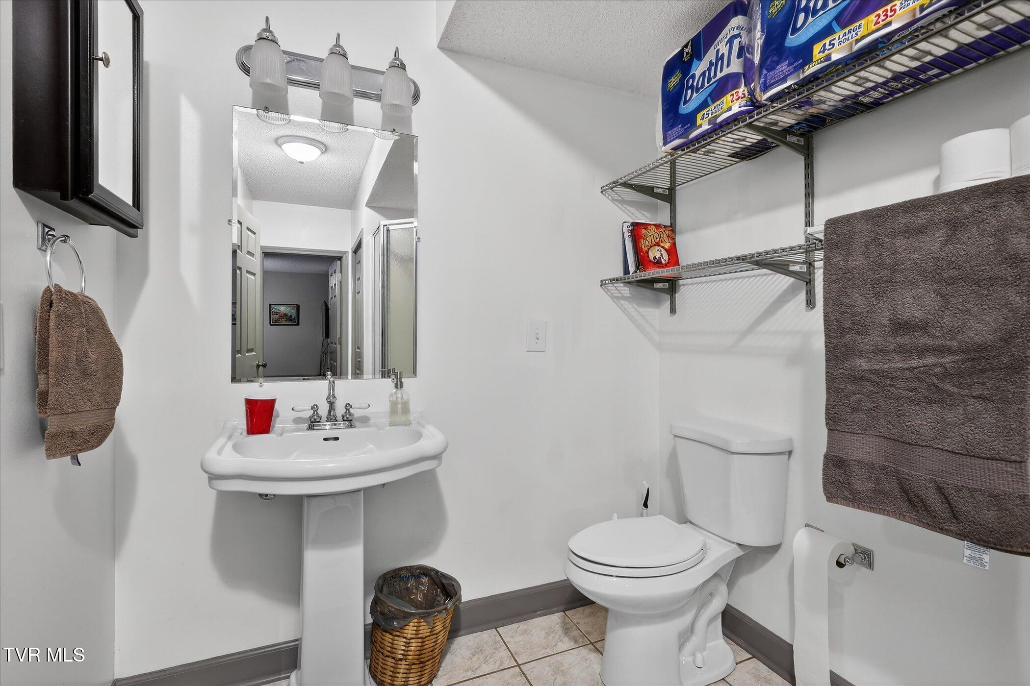 300 Poplar Grove Road Kingsport, TN 37664 - Photo 26 of 34 26-300-Poplar-Grove-Rd-Windowstill