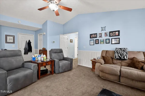 $420,000 | 300 Poplar Grove Road, Kingsport, TN 37664