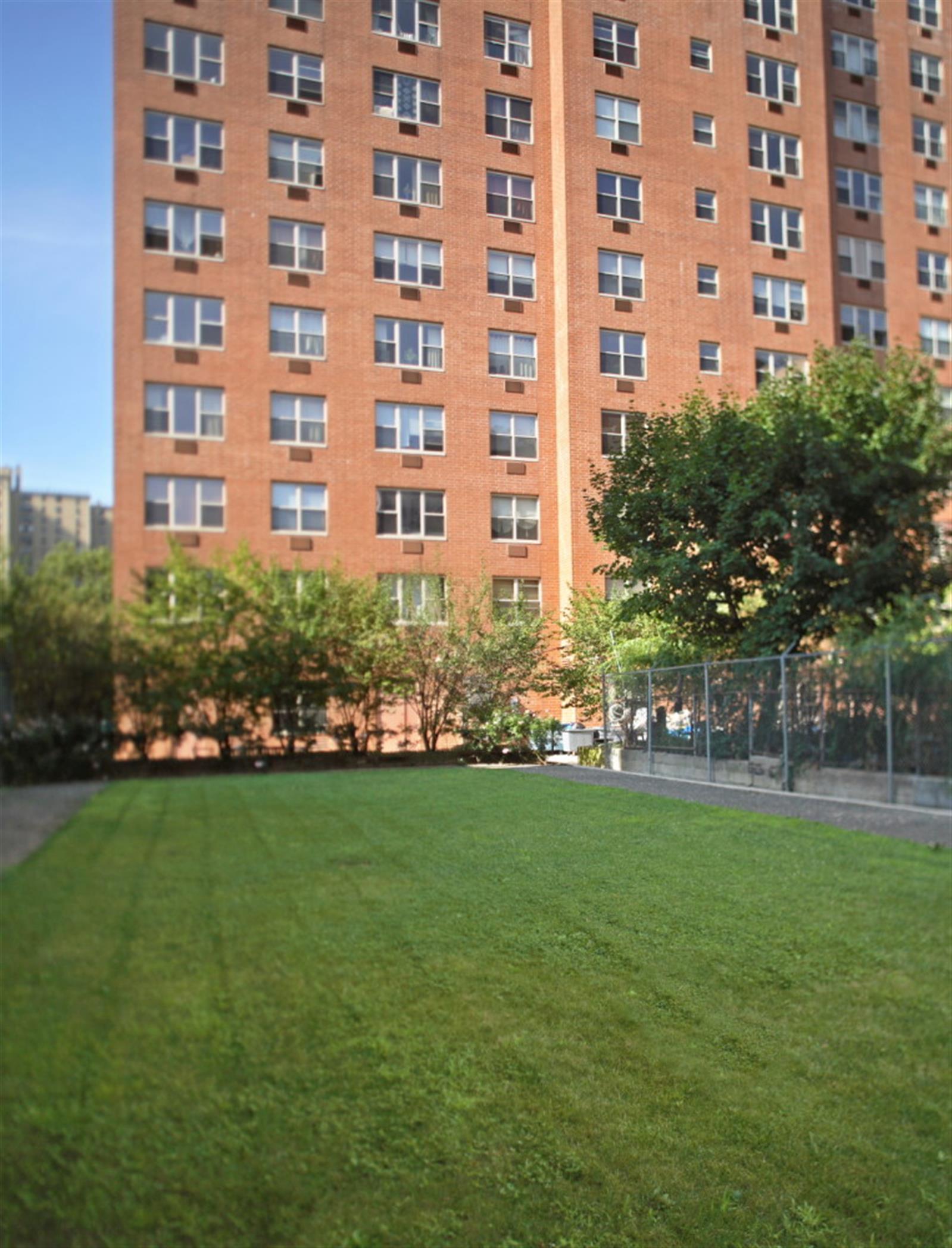 280 East 2nd Street, Unit 710 Manhattan, NY 10009 - Photo 3 of 15