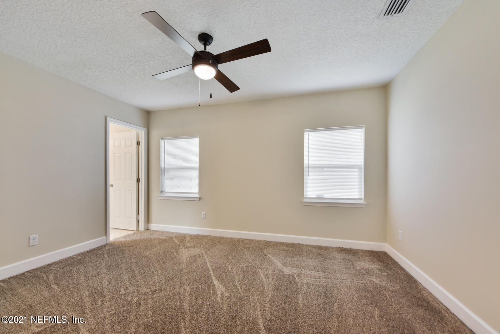 250 Ravine Street Jacksonville, FL 32206 - Photo 15 of 26 014_1600x1067_mls_1600x1067