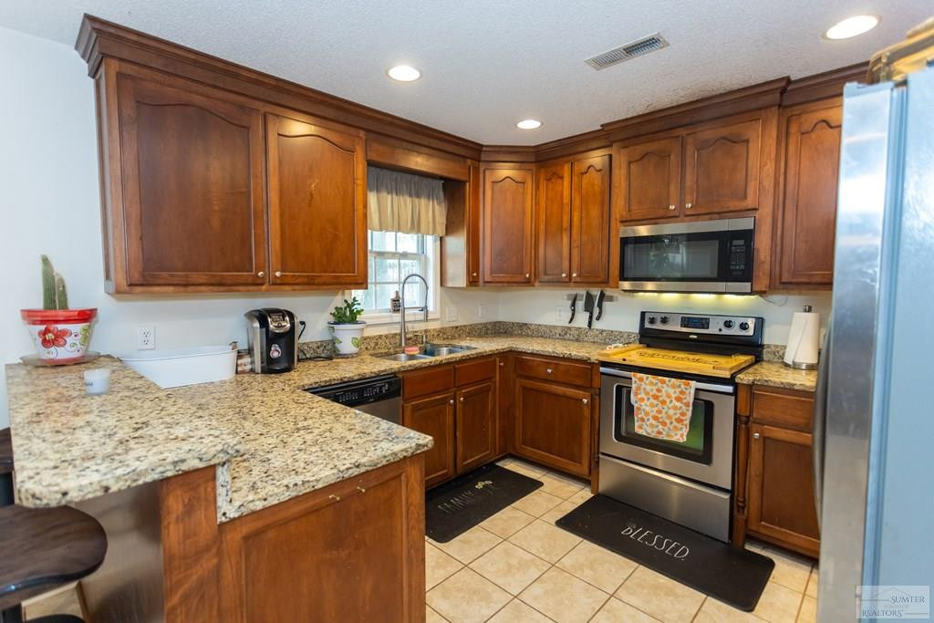 4320 Excursion Drive Dalzell, SC 29040 - Photo 7 of 20