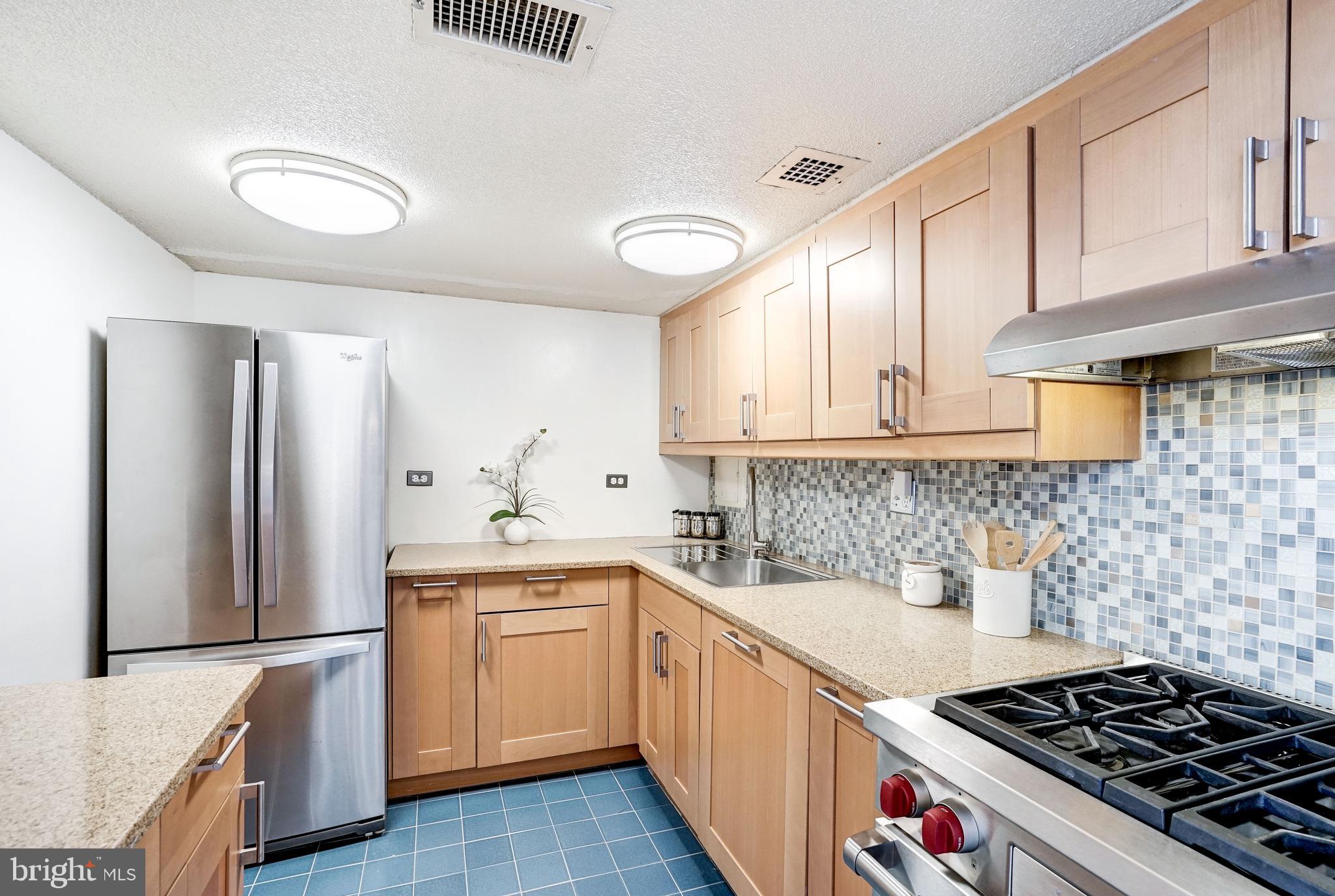 700 7th Street Southwest, Unit 806 Washington, DC 20024 - Photo 11 of 34