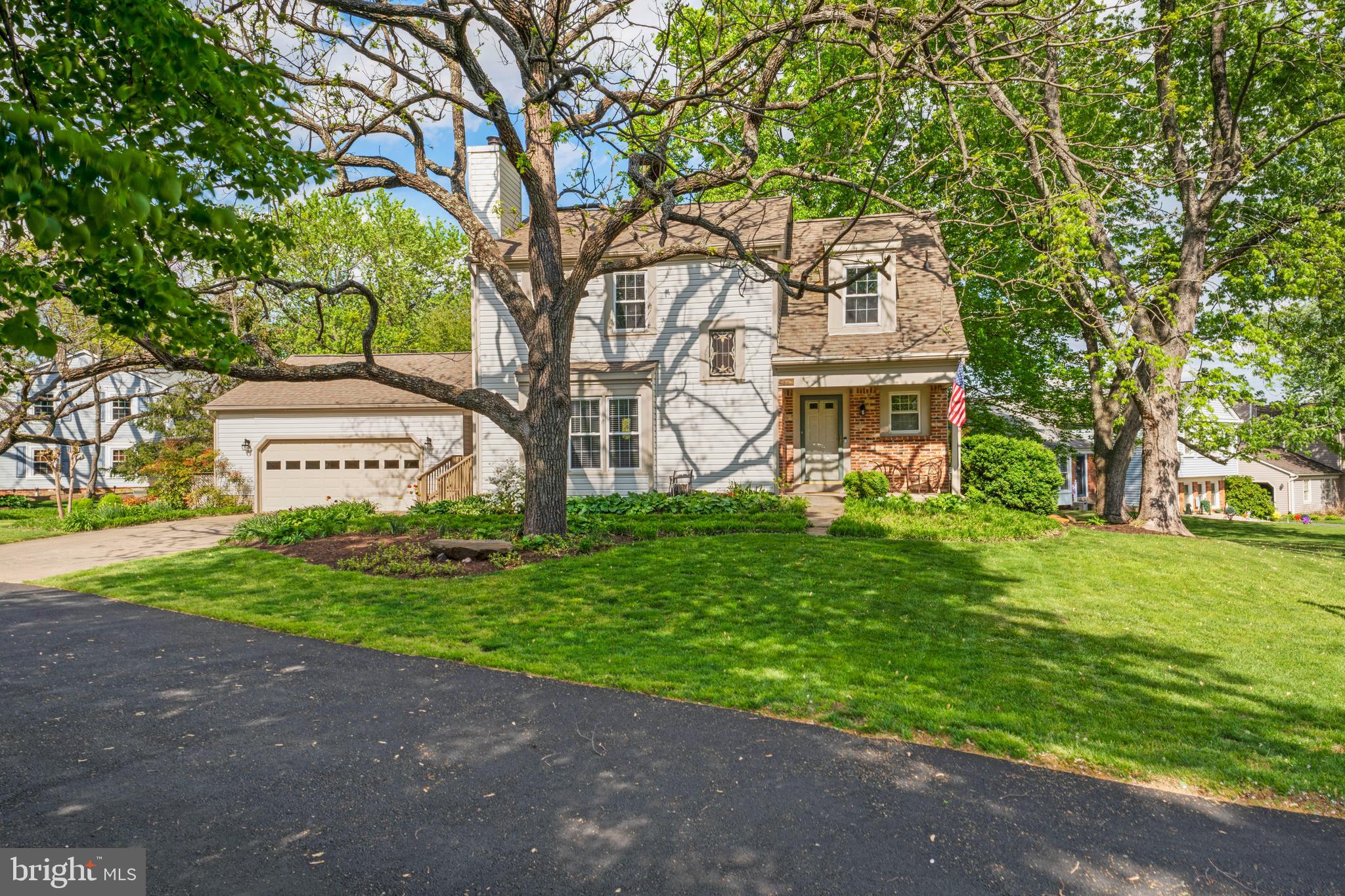 4327 Cub Run Road Chantilly, VA 20151 - Photo 1 of 38