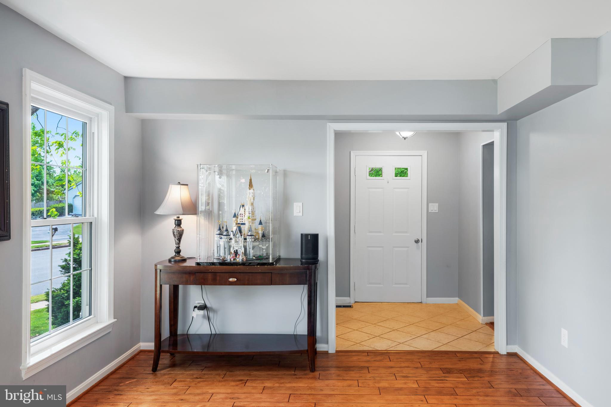 4327 Cub Run Road Chantilly, VA 20151 - Photo 3 of 38