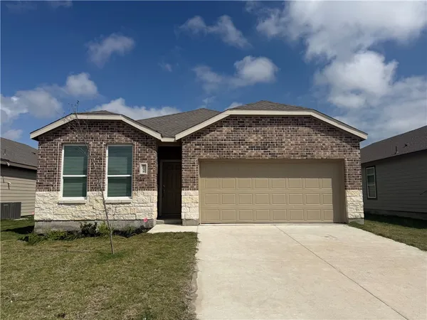 $2,400 | 7918 Dr Strange Drive, Corpus Christi, TX 78414