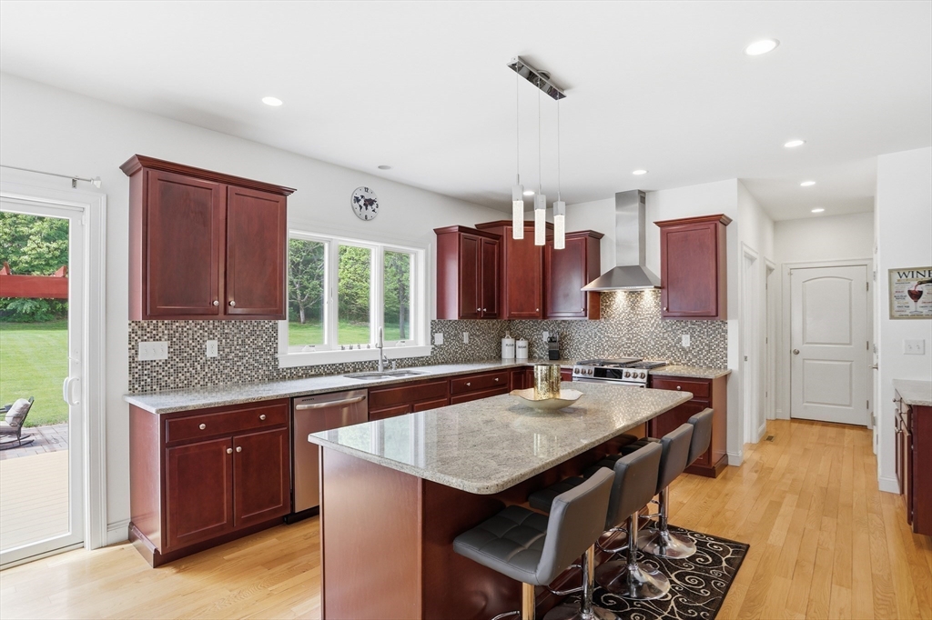 9 Boxwood Road Westford, MA 01886 - Photo 10 of 40