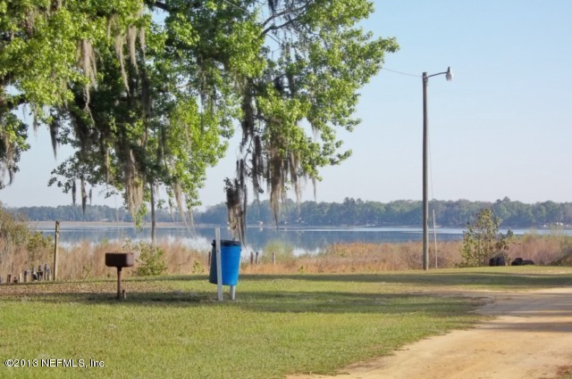 106 Hunter Road Interlachen, FL 32148 - Photo 17 of 22 Grandin Lake Shores boat ramp