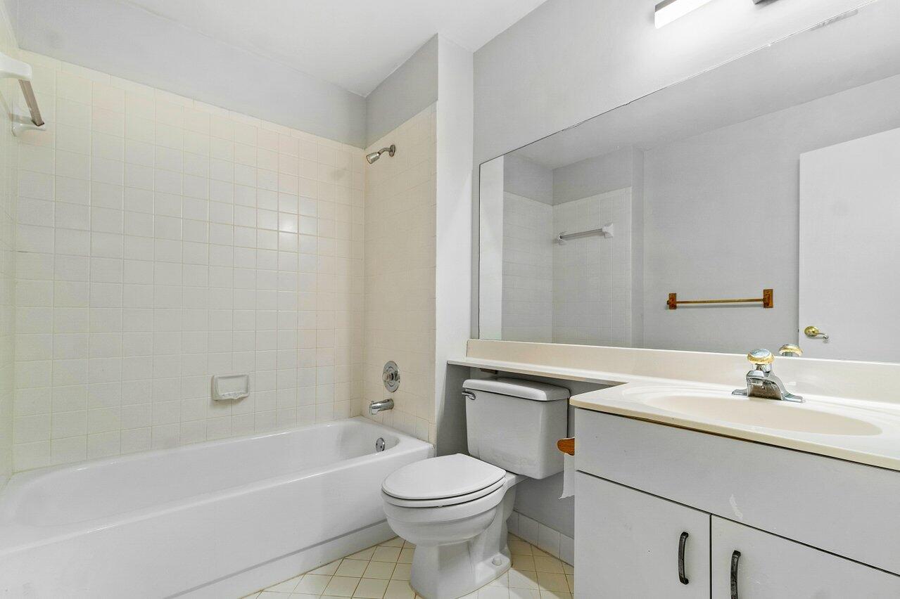 6690 Montego Bay Boulevard, Unit B Boca Raton, FL 33433 - Photo 24 of 29 026-6690MontegoBayBoulevard-BocaRaton-FL