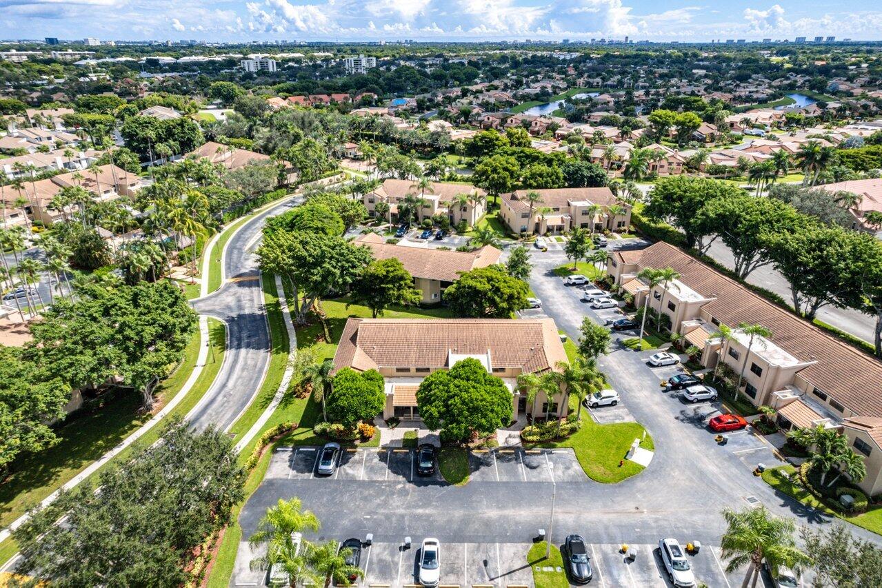 6690 Montego Bay Boulevard, Unit B Boca Raton, FL 33433 - Photo 3 of 29 003-6690MontegoBayBoulevard-BocaRaton-FL