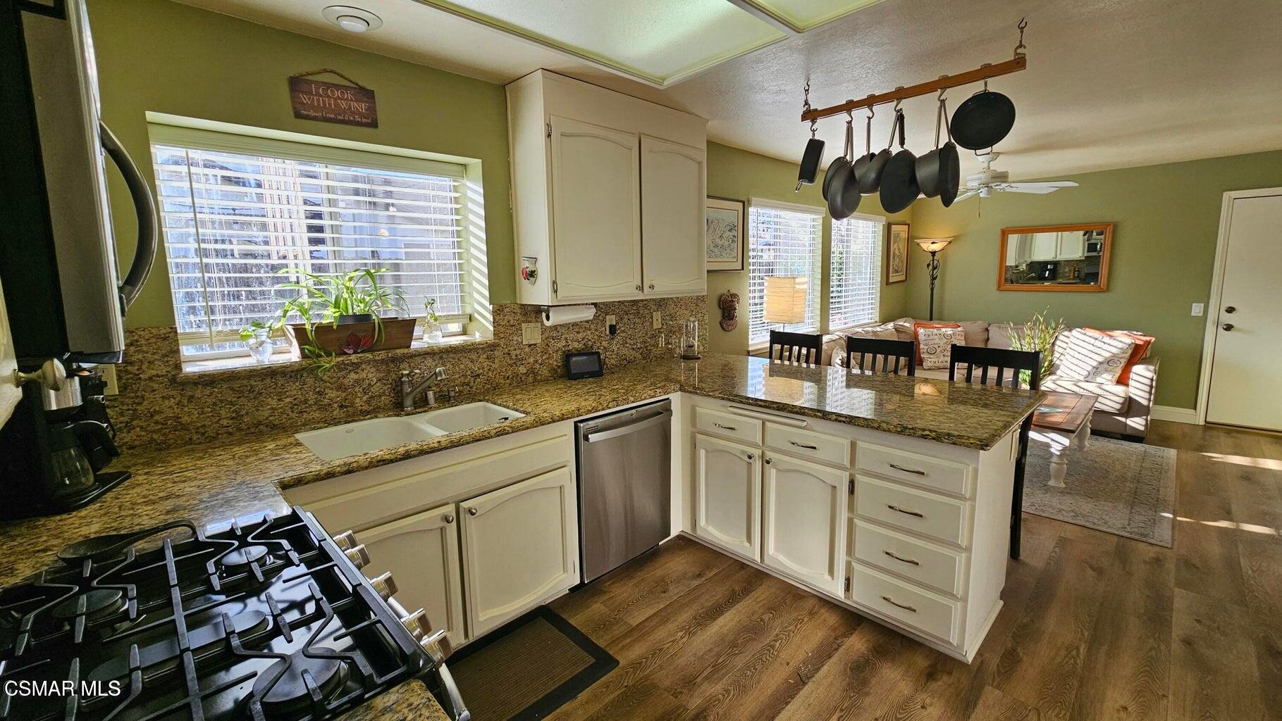 14640 Marymount Street Moorpark, CA 93021 - Photo 12 of 23 11