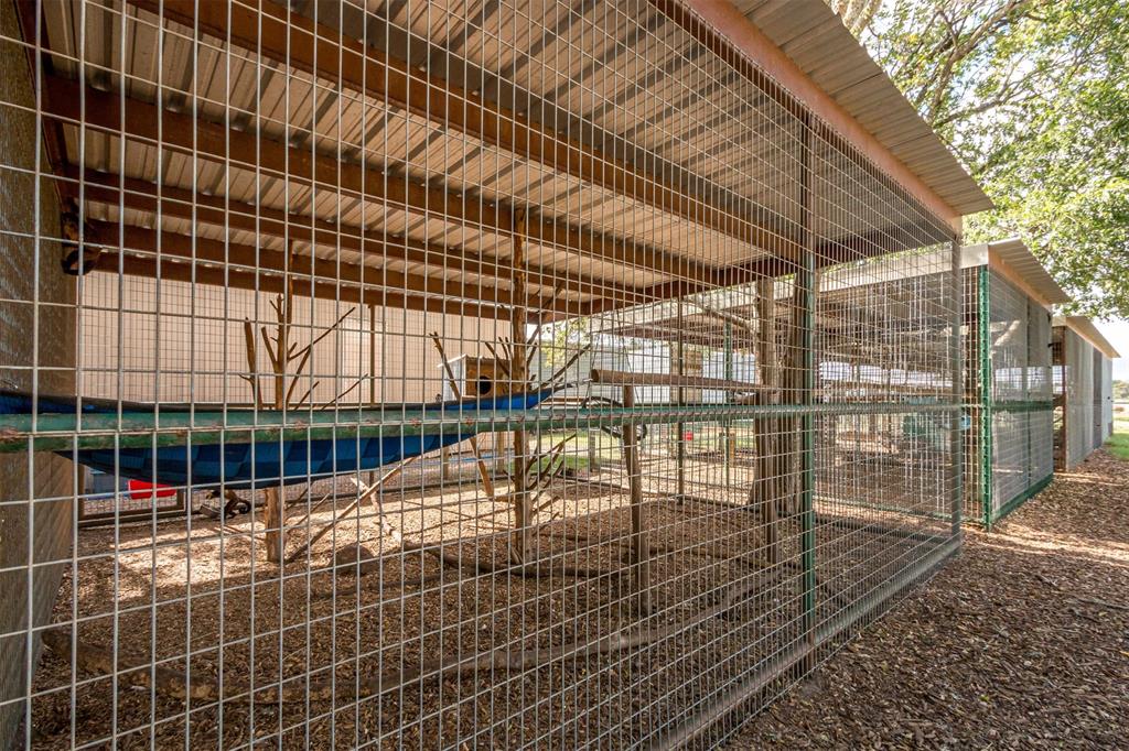 79 West Highway 79 Franklin, TX 77856 - Photo 23 of 38