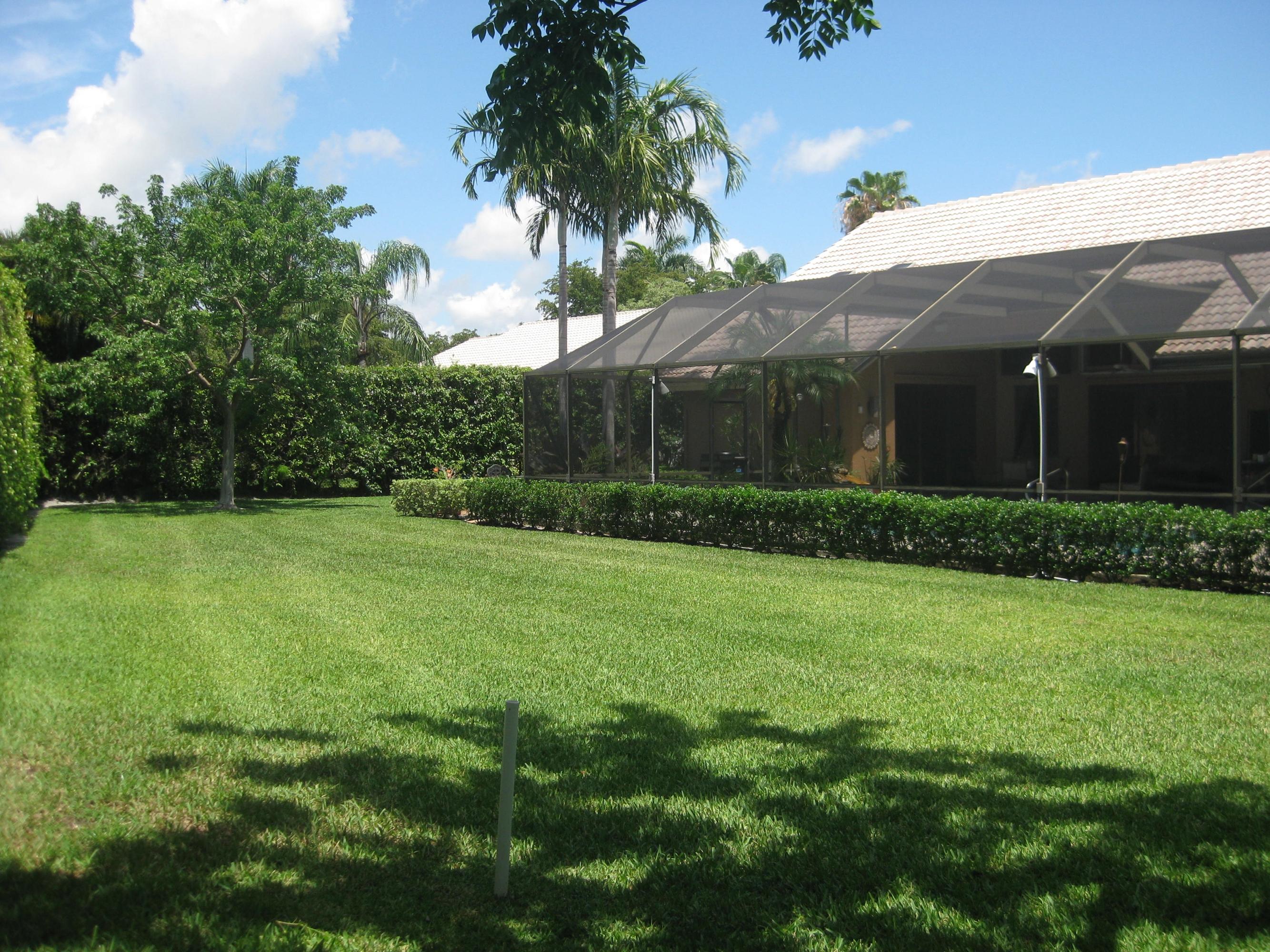 3010 Windsor Circle Boca Raton, FL 33434 - Photo 14 of 15 rear yard 1