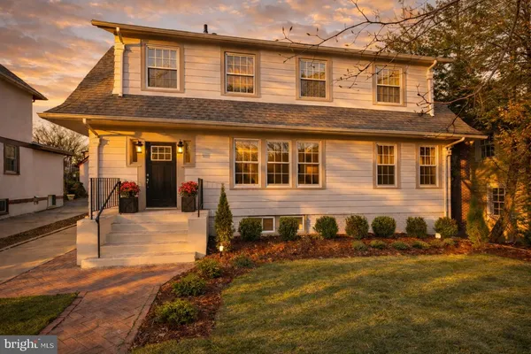 $1,995,000 | 3805 Thornapple Street, Chevy Chase, MD 20815