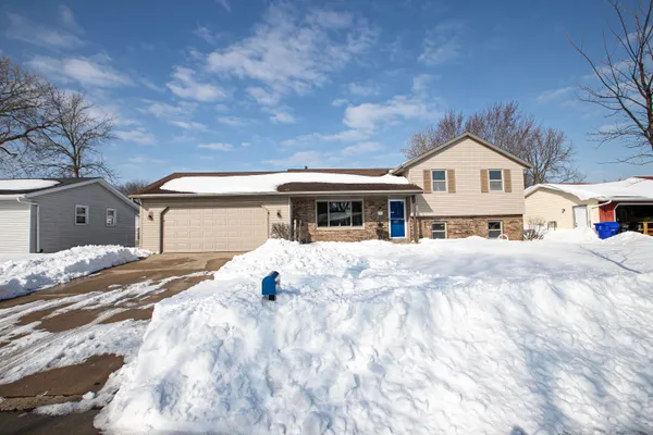 $289,000 | 39 Welcome Circle, Appleton, WI 54915