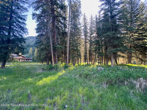 $1,475,000 | 15635 Wagon Road, Jackson, WY 83001