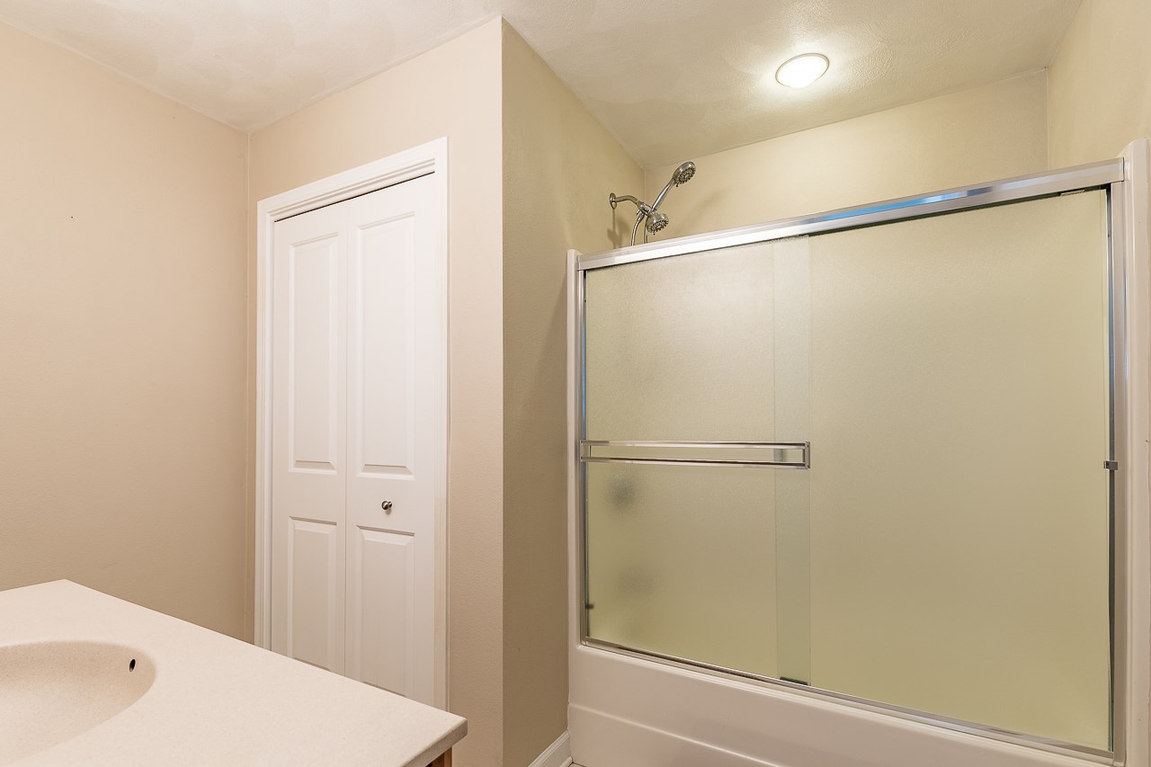 7301 West Ridge Lane Cherry Valley, IL 61016 - Photo 14 of 55 Gallery Image 14