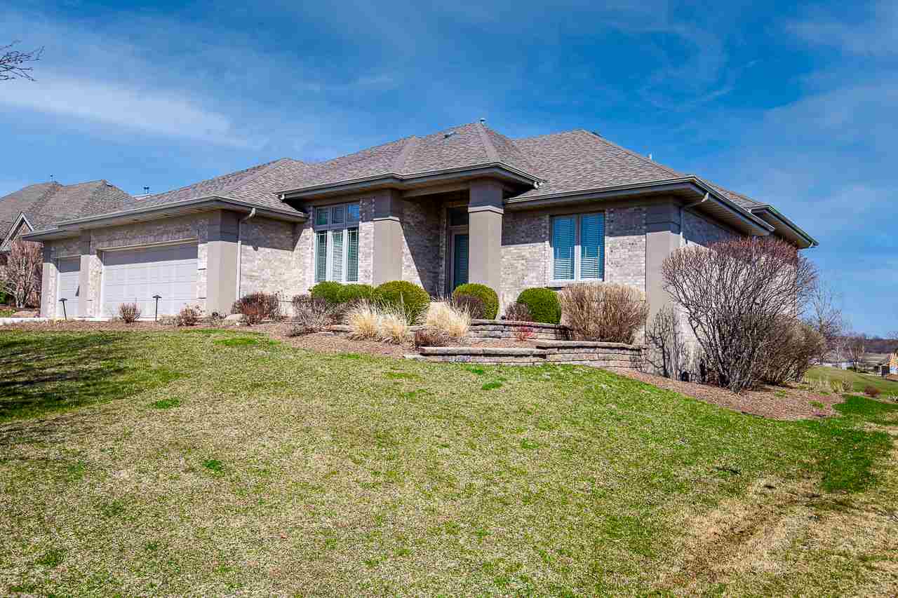 7301 West Ridge Lane Cherry Valley, IL 61016 - Photo 2 of 55 Gallery Image 2