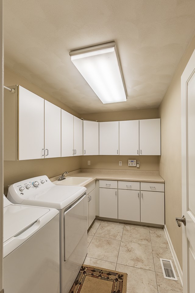 7301 West Ridge Lane Cherry Valley, IL 61016 - Photo 28 of 55 Gallery Image 28