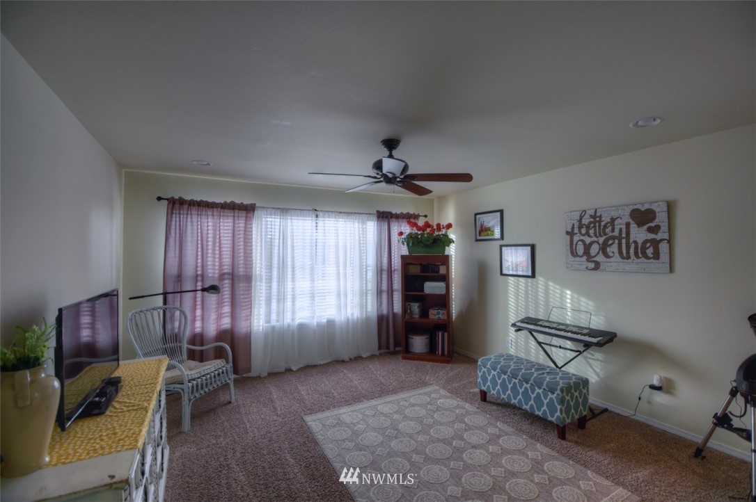 6941 Compass Street Southeast Lacey, WA 98513 - Photo 14 of 25 Gallery Image 14