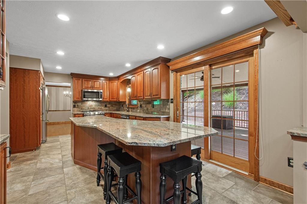 2535 Morton Road Pittsburgh, PA 15241 - Photo 6 of 48