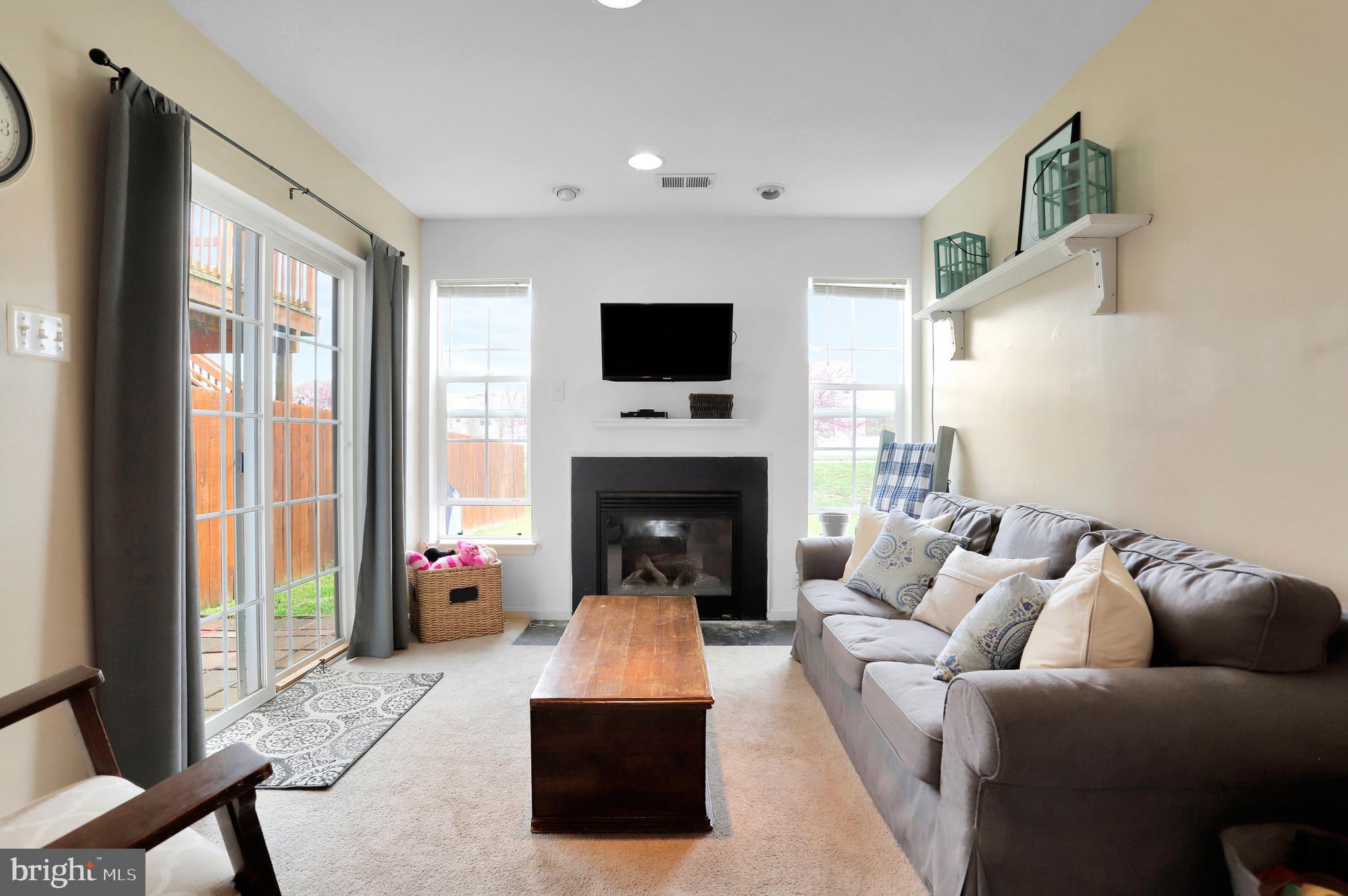 12911 Yellow Jacket Road Hagerstown, MD 21740 - Photo 3 of 40 Gallery Image 3