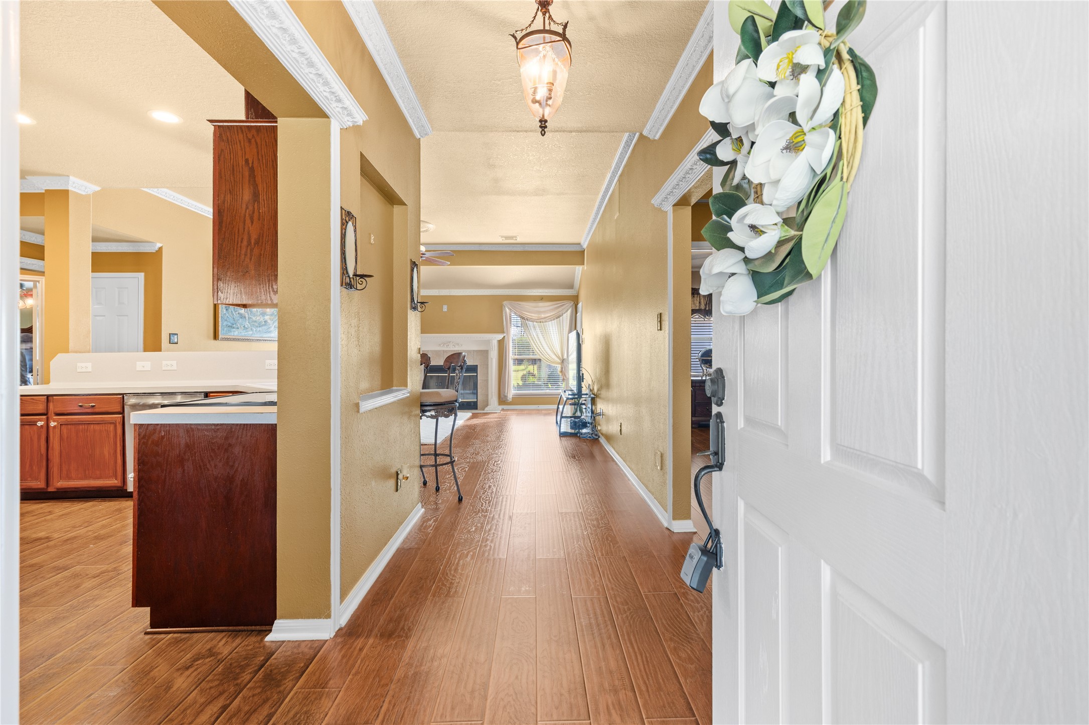 11547 Crockett Martin Road Conroe, TX 77306 - Photo 5 of 46