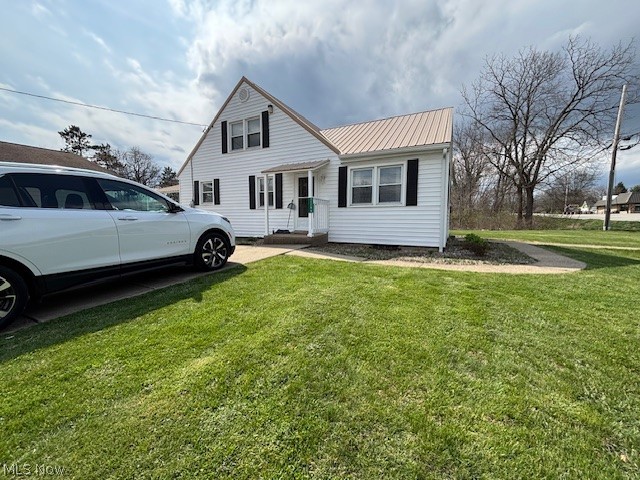 11146 Cadiz Road Cambridge, OH 43725 - Photo 28 of 28 Side view of property