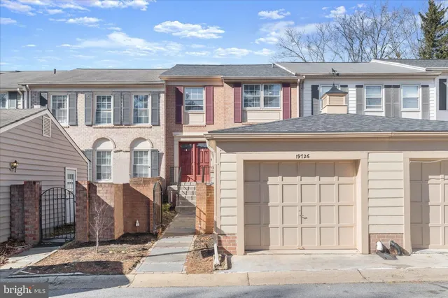 $515,000 | 19726 Greenside Terrace, Montgomery Village, MD 20886