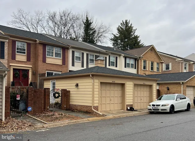 $515,000 | 19726 Greenside Terrace, Montgomery Village, MD 20886