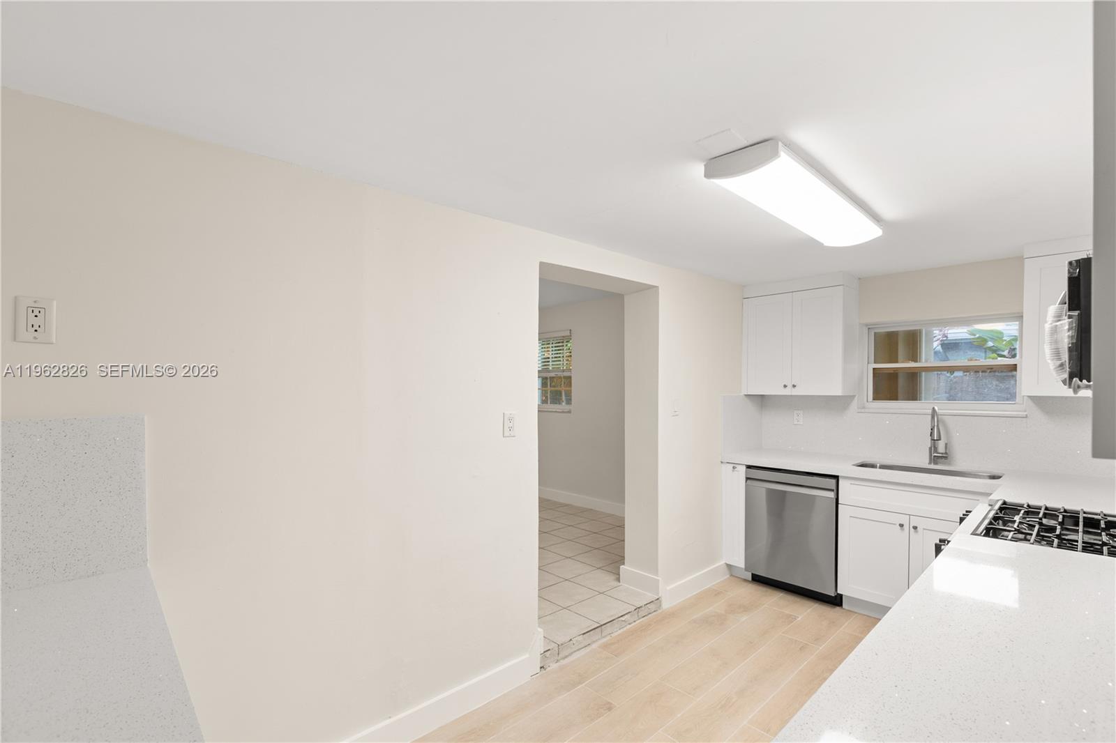 6365 Southwest 33rd Street Miami, FL 33155 - Photo 12 of 31