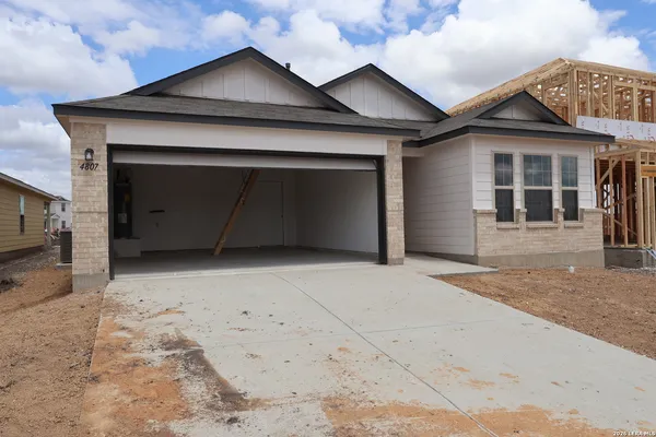$299,990 | 4807 Maiz Valley, Von Ormy, TX 78073