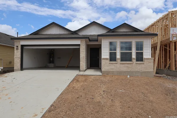 $299,990 | 4807 Maiz Valley, Von Ormy, TX 78073