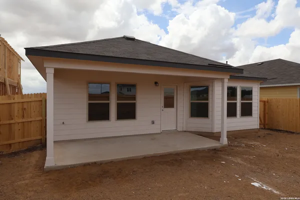 $299,990 | 4807 Maiz Valley, Von Ormy, TX 78073