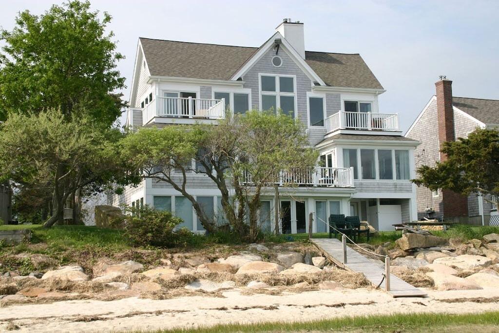 175 Sunset Lane Barnstable, MA 02630 - Photo 1 of 47 E49B6783-F7C9-4F46-9601-F5EFF12CF2D9