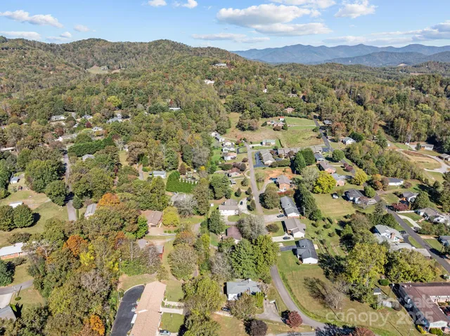 $315,000 | 55 Horizon Drive, Franklin, NC 28734