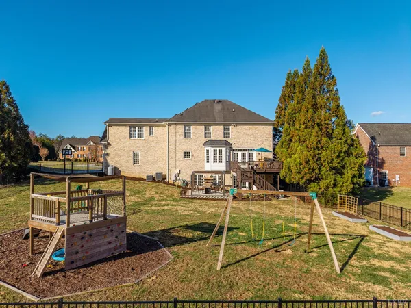 $739,900 | 113 Beacon Hill Place, Lynchburg, VA 24503