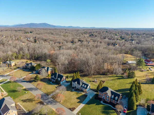$739,900 | 113 Beacon Hill Place, Lynchburg, VA 24503
