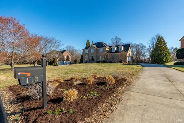 $739,900 | 113 Beacon Hill Place, Lynchburg, VA 24503