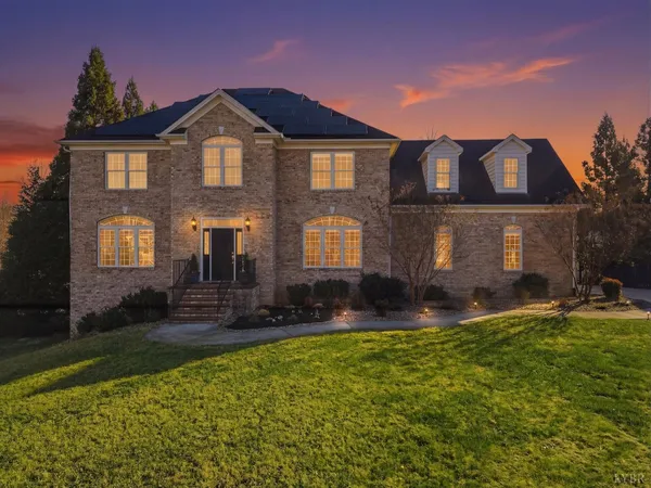 $739,900 | 113 Beacon Hill Place, Lynchburg, VA 24503