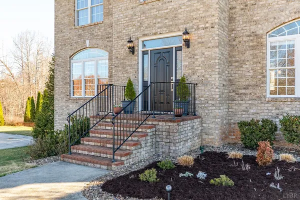 $739,900 | 113 Beacon Hill Place, Lynchburg, VA 24503