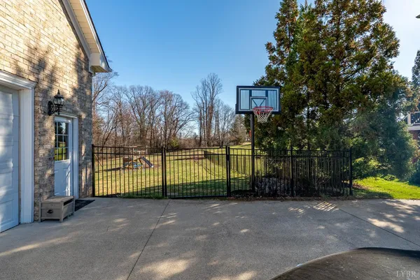 $739,900 | 113 Beacon Hill Place, Lynchburg, VA 24503