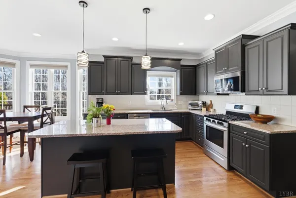 $739,900 | 113 Beacon Hill Place, Lynchburg, VA 24503