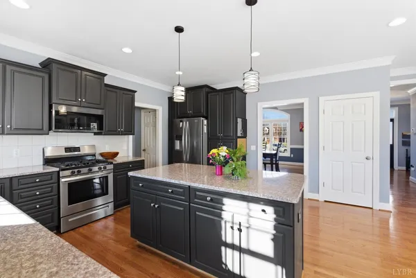 $739,900 | 113 Beacon Hill Place, Lynchburg, VA 24503