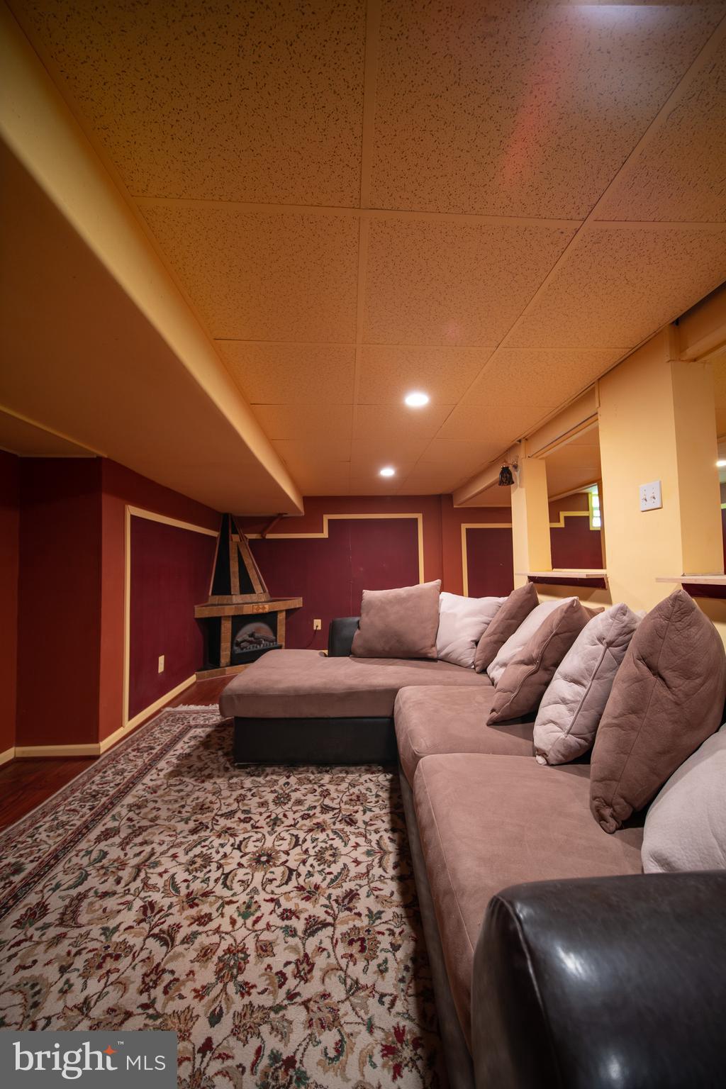 1612 Pennypack Road Huntingdon Valley, PA 19006 - Photo 27 of 31 Gallery Image 27