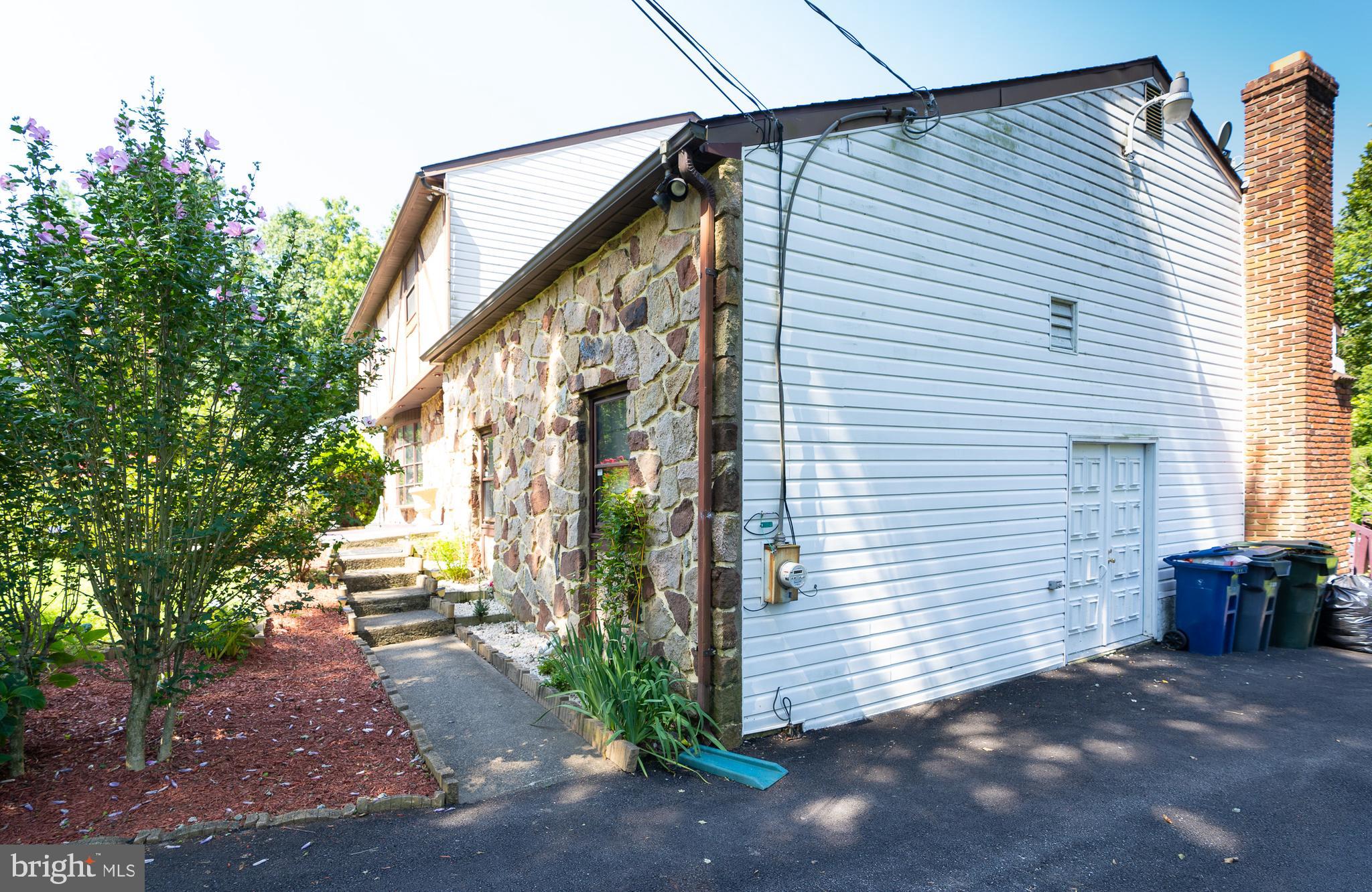 1612 Pennypack Road Huntingdon Valley, PA 19006 - Photo 5 of 31 Gallery Image 5