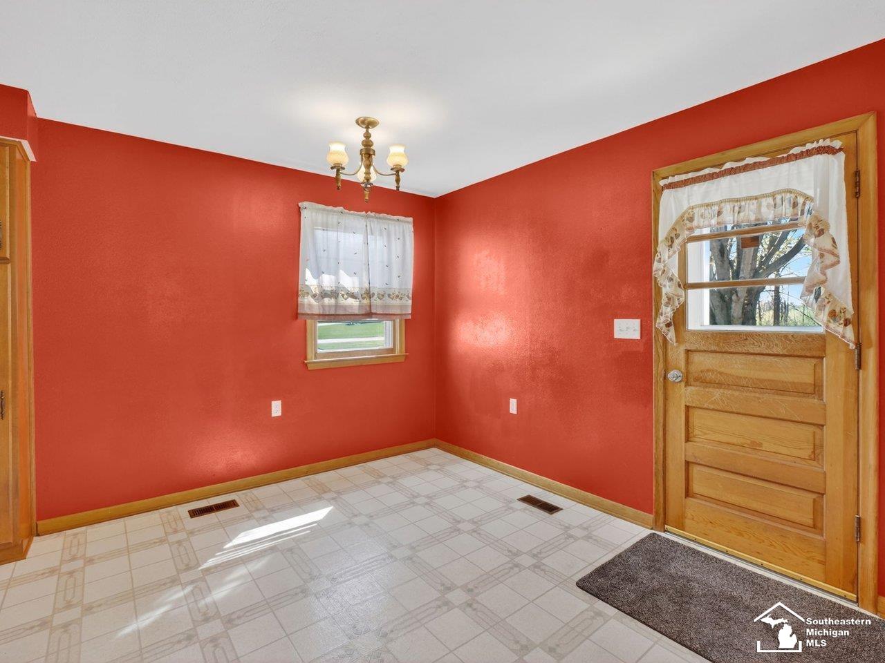 10757 Summerfield Road Temperance, MI 48182 - Photo 14 of 66
