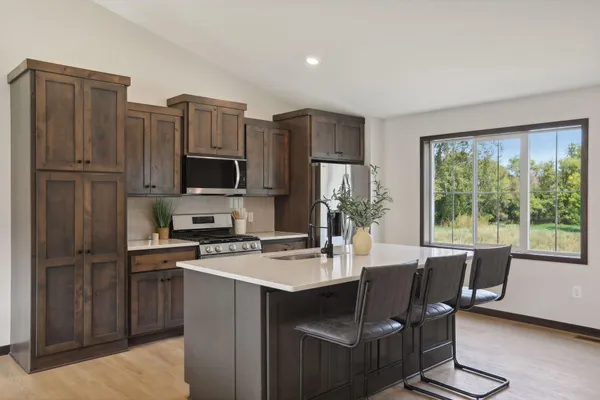 $560,000 | 21349 Cottonwood Street Northwest, Oak Grove, MN 55011